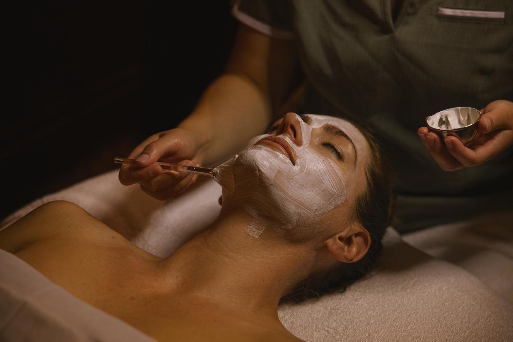 Post Hotel & Spa Лейк Луис Екстериор снимка